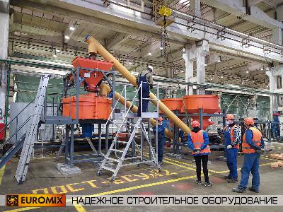 На производственной площадке в Москве наши работники приступили к монтажу смесительного узла на базе бетоносмесителя EUROMIX 600.750.